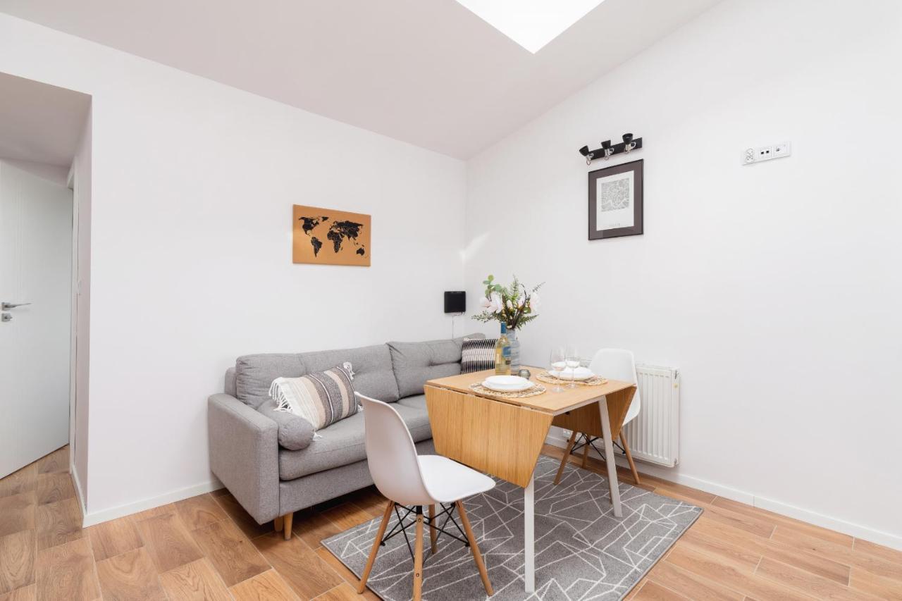 Radziwillowska Apartment Cracow Planty By Noclegi Renters Krakow Exterior photo